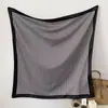 2024 Nuevo Patrón de Seda Inclinado con Letras Bufanda Cuadrada Grande de 90 Bufanda Estampada Similar a la Seda Moda Bufanda de Abrigo Versátil Bufanda
