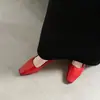 Estilo Francés para Viajar ~ Zapatos Elegantes Simples de Punta Cuadrada Baja Profundidad Otoño 2026 Suela Suave Cómodos Versátiles Zapatos de Trabajo