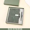 Conjunto de notebook A5 e caneta em estoque, ideal para reuniões e eventos corporativos, um presente prático com opções de personalização de logotipo.
