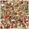 50 Adesivos Decorativos de Desenho Animado de Natal Retrô DIY Capa de Celular Skate Guitarra Capacete Adesivos à Prova d'Água Disponíveis para Atacado
