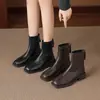 Botas de tornozelo femininas ZHR com salto grosso e bico quadrado, nova coleção de outono 2026, botas pretas retrô de corte justo, versáteis e estilosas