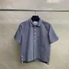 Vendas Diretas da Fábrica Tb Verão Novo Seersucker Cor Pura Manga Curta Masculino e Feminino Casual e Confortável Cor Pura Gola Lapela Manga Curta