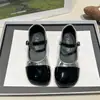 Zapatos de piel para niña 2026 primavera nuevos zapatos infantiles zapatos de princesa de suela blanda para niñas zapatos de vestir de moda modernos