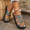 Sandalias planas sin cordones estilo nuevo 2025, chanclas cómodas de punta abierta, estilo romano de verano al por mayor, en stock, sandalias de playa ligeras