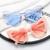 Moda novo amor óculos de sol femininos moda europeia e americana dobradiça dente coração de pêssego óculos de sol óculos personalizados fábrica atacado