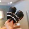 Zapatillas de Felpa para Niñas Princesas 2025 Otoño e Invierno Nuevos Zapatos Elegantes para Bebés y Niños Pequeños Zapatos Cálidos para Niños Pequeños para Niñas