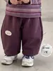 Conjunto de outono e inverno para menino de um ano, moletom listrado com letras para menino pequeno e calça curva infantil conjunto de duas peças, roupas infantis da moda