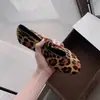 Versión de Piel de Oveja Nicho Retro Estampado de Leopardo Zapatos Mary Jane Mujer 2026 Nuevos Punta Redonda Corte Bajo Zapatos de una Sola Pieza Suela Plana Zapatos Planos de Ballet