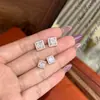 Aretes de Tachuela Oso de Peluche Color Dorado Champagne para Mujer, Aretes de Falda Pequeña, Lujo Ligero, Versátiles y Elegantes