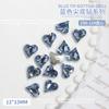 Prego de jóias de diamante atacado internet celebridade elegante cristal azul grande diamante pontiagudo em forma de fundo luz azul claro coração pilha de unhas Diamante