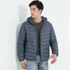 Jaqueta puffer ultraleve e fina para homens, gola alta, nova coleção outono e inverno 2026, estilo curto, 85% plumas, quente, fina, roupa de inverno, jaqueta confortável