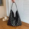 Bolsa de Axila Tendência Transfronteiriça Personalizada com Rebites 2026 Nova Moda Versátil Bolsa de Ombro Bolsa de Mão de Nicho de Alta Qualidade