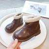 Botas Pequenas de Couro para Crianças 2025 Novas Botas de Veludo para Meninas, Botas Curtas Versáteis e Estilosas, Botas de Moda Quentes para Bebês