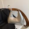 Bolsa Pequena de Ombro para Axila com Design de Nicho Francês para Mulheres 2026 Nova Tendência Elegante Bolsa de Ombro Simples Popular Cor Sólida Bolsa Pequena