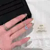 Colar com Pingente de Gota d'Água Azul para Mulheres Luxo Leve Nicho Prata de Alta Qualidade Corrente Clavícula Novos Acessórios Quentes para Meninas 2026