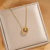 [Acero de Titanio Completo] Galvanoplastia al Vacío Sin Decoloración Collar Simple de Acero de Titanio para Mujer con Diseño de Nicho y Cadena Versátil para la Clavícula