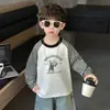 Camiseta de Manga Larga Rayada para Niños, Estilo Primavera y Otoño, Camiseta Base de Dibujos Animados de Moda para Niños, Nuevo Modelo 2026, Atuendo de Primavera para Niños Pequeños de 5 Años