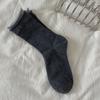 Meias de Novo Estilo Outono e Inverno Femininas com Barra Enrolada Dupla Vermelha Listras Finas Combinação de Cores Meias Médias Sem Costura Meias Femininas Versáteis Meias para Empilhar Meias de Algodão Femininas