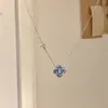 Cadena para Clavícula de Flor de Cuatro Hojas con Diamantes de Color Degradado Estilo Ins, Accesorio de Cuello con Cadena Fina de Lujo Ligero Inspirado en Chanel, Collar de Tendencia en Tiktok