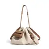 Bolsa de Mão Minimalista Personalizada para o Início da Primavera, Bolsa de Ombro Transversal Moderna, Bolsa Nuvem de Alto Padrão 2026 com Cordão, Versátil