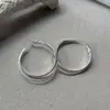 Brincos de Argola Dupla da Moda Estilo Metal Europeu e Americano, Design Simples Personalizado, Brincos de Argola Foscos com Textura de Metal, Brincos