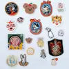 Parche bordado de letra de caricatura para computadora, accesorios hechos a mano para bricolaje, accesorios para equipaje y ropa, pegatinas de tela bordada adhesivas