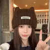 Nuevo Sombrero de Orejas de Gato para Mujer en Otoño e Invierno Estilo Coreano Lindo Cálido Protección para Orejas Cara Pequeña Tejido de Lana Frío Sombrero Venta al por Mayor