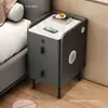 Mesita de noche ultradelgada y de tamaño pequeño con diseño de losa de roca, que presenta un estilo inteligente, minimalista y moderno, hecha de madera maciza, ofreciendo un toque de lujo y adecuada para dormitorios del hogar como un mueble de noche multifuncional