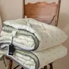Estilo Francês Um Pequeno Floral Retrô Algodão Fio Duplo Renda Pequena Colcha de Feijão Lavável à Máquina Primavera Outono Inverno Colcha Colcha Quente