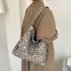 Bolso de estilo relajado y gran capacidad para mujer, nuevo bolso de hombro ligero para el día a día 2026, bolso tote de tela con estampado de leopardo para otoño e invierno