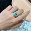 Tiktok Live Venta Caliente Anillo Forma Huevo Paraíba de 2 Quilates para Mujer Plata S925 Elegante Joya de Alta Gama