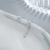 Pendientes Asimétricos de Corazón de Circonita Amanecer de Primavera Diseño Estilo Japonés y Coreano Pendientes Cortos de Tachuela Huecos con Forma de Corazón