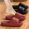 Pantuflas de Verano para Hombre para Exteriores con Suela Gruesa y Sensación de "Pisar Heces", Sandalias para el Hogar Antideslizantes de EVA para Parejas al por Mayor