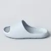 Pantuflas de EVA para parejas, adecuadas para hombres y mujeres, para uso en verano, interiores, baño, ducha, antideslizantes, silenciosas y sin olor