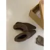 Zapatos retro de mujer de nicho estilo francés, nuevos modelos de otoño e invierno, forrados de felpa, cálidos zapatos peludos sin cordones, zapatos de algodón