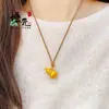 Tienda de Oro Mismo Estilo Colgante de Collar con Cuerda Tejida y Diamante Cepillado en Forma de Calabaza Diseño de Nicho Marca de Moda Retro Regalo Sólido para Novia