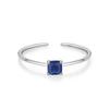 Anillo abierto de plata de ley S925 con piedra de la suerte y diseño de nicho para mujer, con diseño apilable para todo tipo de combinaciones.