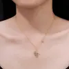 Collar Cruz de Corona Popular Transfronterizo Europeo y Americano para Mujer, Plata S925 Incrustada con Moissanita, Cadena para Clavícula de Nicho de Lujo Ligero
