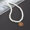 Cadena de clavícula de cuentas de vidrio de temperamento transfronterizo europeo y americano, cadena de clavícula sonriente, estilo hip-hop de una sola capa, caballo fantasma, collar de perlas