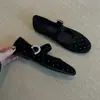 Primeiro Encontro com os Novos Sapatos Hanfu Estilo Primavera Retro Francês com Fivela de Strass, Sapatos Rasos Planos para Mulheres