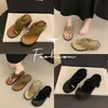 Sandalias de Tanga con Borlas Retro para Mujer, Nuevo Estilo Verano 2026, Tacón de Cuña con Aumento Oculto de Altura, Adecuadas para Vacaciones en la Playa y Combinar con Vestidos