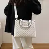 Bolsa de Ombro Grande Capacidade Personalidade Moda Tendência Bolsa Tote Simples Xadrez Nova Bolsa de Mão para o Dia a Dia 2025 Bolsa de Pendurar