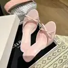 Sandálias de salto alto abertas na frente com laço popular estilo francês suave para mulheres, novas chinelos de salto alto para exterior verão 2026