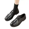 Sapatos femininos brogue de sola macia estilo britânico esculpidos, outono de 2026 novos mocassins populares britânicos retrô com cadarço