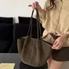 Bolso de mano casual de gamuza 2026 nuevo vintage piel de vaca esmerilada bolsa grande para el hombro para mujer bolso de hombro casual para el día a día
