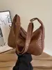 Bolso de axila para mujer modelo nuevo 2026 transfronterizo, bolso de hombro para mujer versátil de moda de alta gama, estilo casual vintage de otoño e invierno