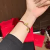 Pulsera para Potenciar el Dinero para Mujer, Estilo de Nicho de Moda, Pulsera de Hilo Rojo para el Año del Caballo, Pulsera de Amistad, Regalo Versátil de Lujo Ligero para Pareja