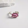 Anillo abierto geométrico floral ovalado con incrustaciones de diamantes, estilo europeo y americano, lujo ligero, un diseño de nicho y de alta gama para el dedo índice, una pieza de joyería única