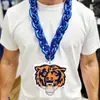 Colar Longo com Pingente Eva Medalha de Prêmio de Fã para Evento Internacional Colar com Pingente Corrente com Logo Eva em Patch Totalmente Feito à Mão