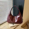 Bolso Retro para Mujer de Gran Capacidad 2026 Nuevo Verano Versátil Bolso de Hombro Único Bolso de Axila Bolso Dumpling de Trabajo para Viaje con Remaches